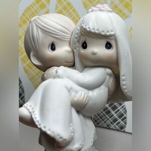 Vintage 1982 Precious Moments “Bless You Two” figurine